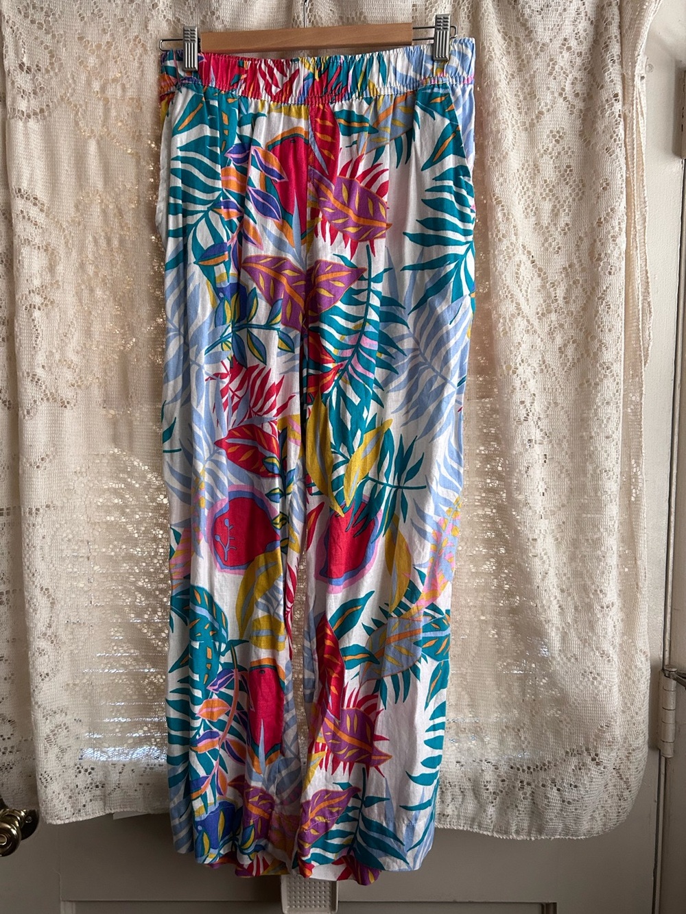 C&C California Multicolor Tropical Linen Wide Leg Pants